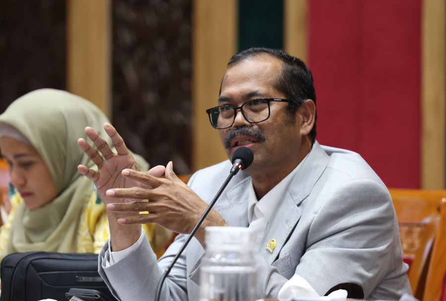 Perlu Unifikasi Status Guru untuk Cegah Diskriminasi