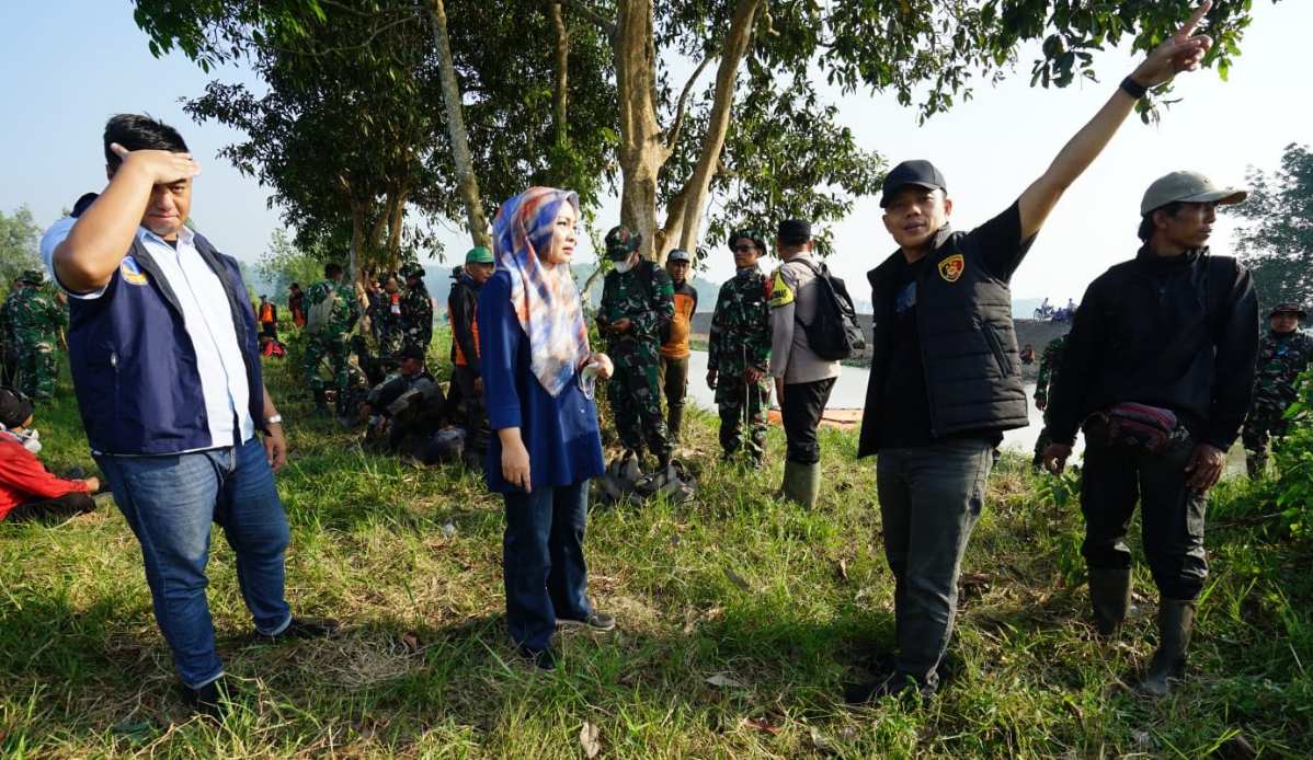 Turun Langsung ke Lokasi Karhutla, Nessy Kalvia Pastikan Relawan tak Berjuang Sendirian