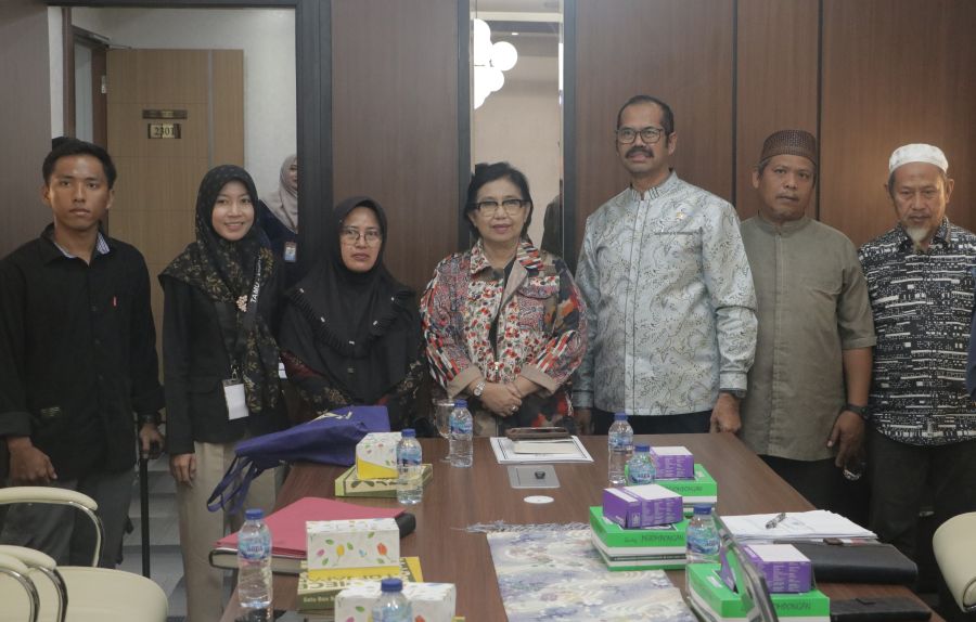 NasDem Kawal Proses Pemulangan 8 ABK yang Ditahan di Tiongkok