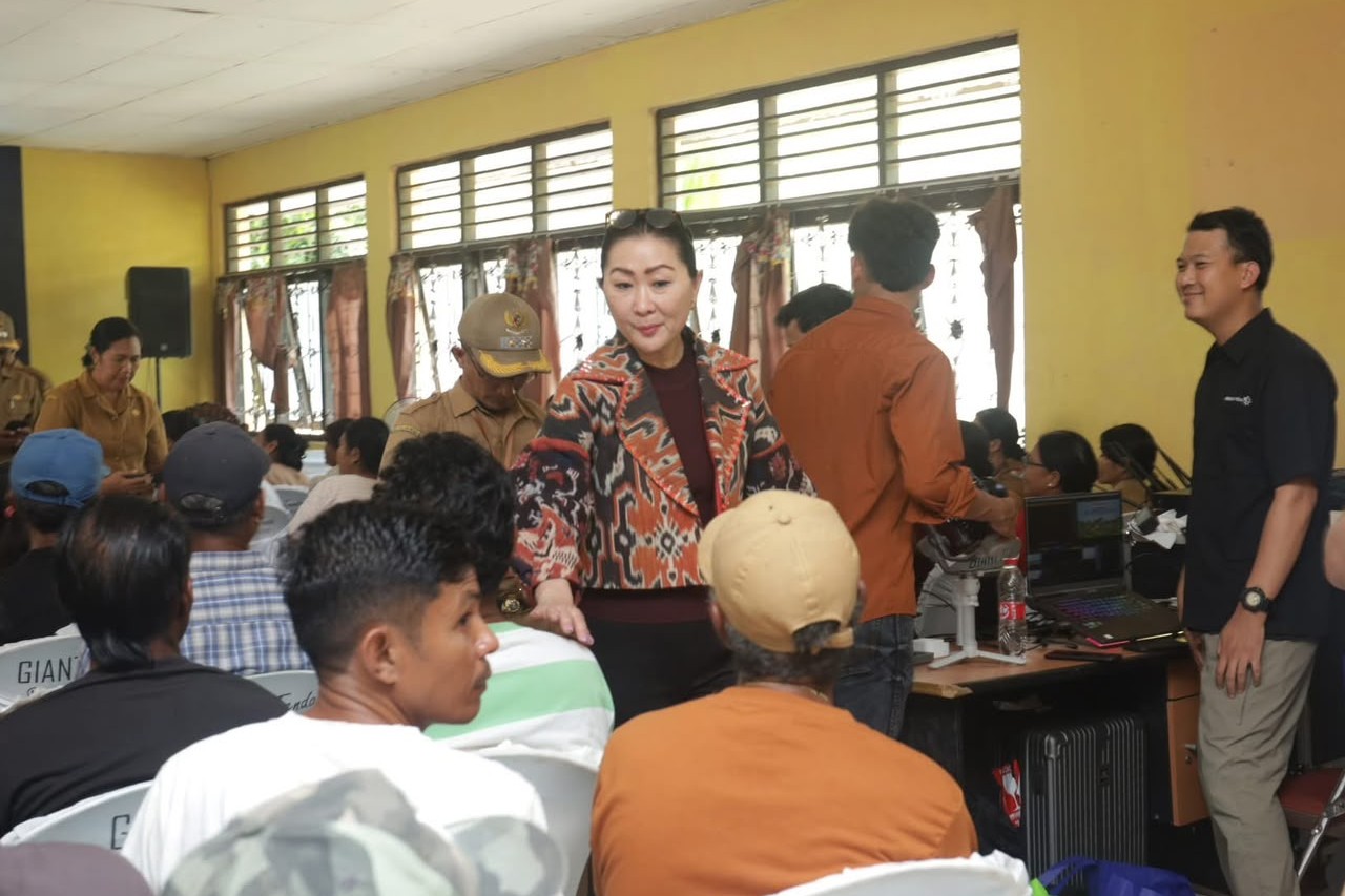 Julie Laiskodat Ingatkan Masyarakat Waspadai Pinjol Ilegal dan Judol